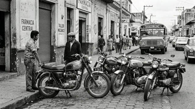 Motocicletas clásicas y modernas en exposición histórica del motociclismo guatemalteco desde décadas pasadas hasta hoy