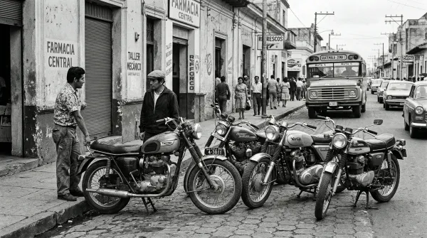 Motocicletas clásicas y modernas en exposición histórica del motociclismo guatemalteco desde décadas pasadas hasta hoy